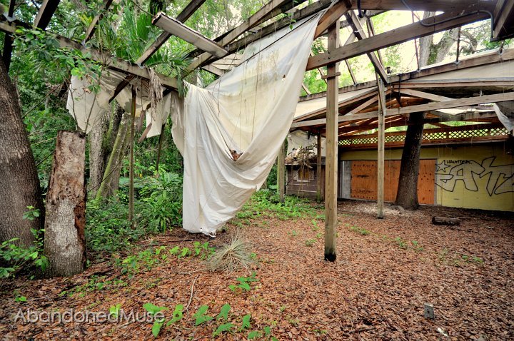 DSC_9551.JPG - Welcome center?